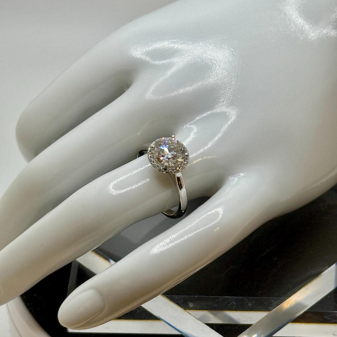 2 Ct Round Natural Diamond Engagement Ring – Halo Setting